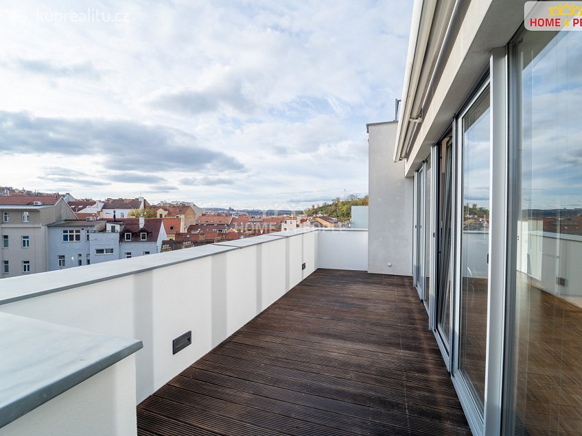 Prodej bytu 4+kk 237 m^2 Prokopova, Praha 3 