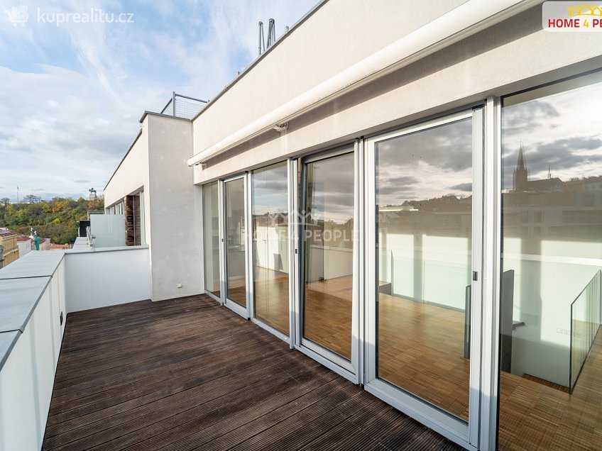 Prodej bytu 4+kk 237 m^2 Prokopova, Praha 3 