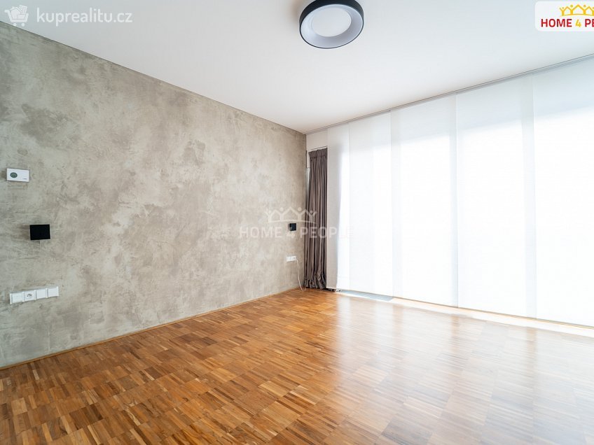 Prodej bytu 4+kk 237 m^2 Prokopova, Praha 3 