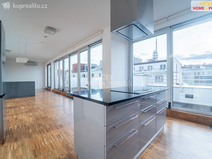 Prodej bytu 4+kk 237 m^2 Prokopova, Praha 3 