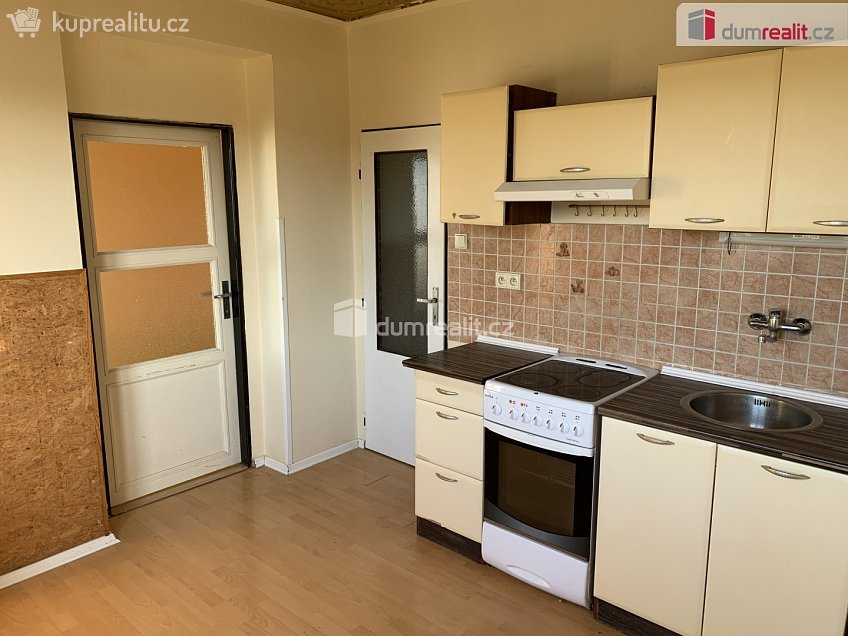 Prodej bytu 3+1 84 m^2 Všeradice, Všeradice 