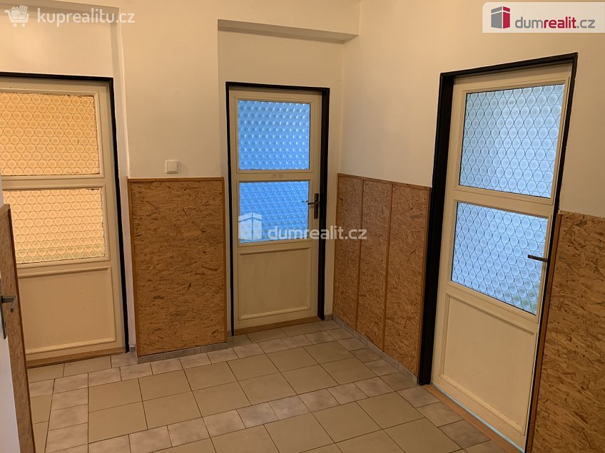 Prodej bytu 3+1 84 m^2 Všeradice, Všeradice 