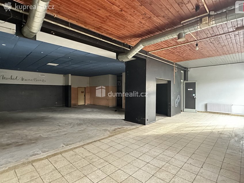 Pronájem  obchodních prostor 200 m^2 Na Valtické, Břeclav 