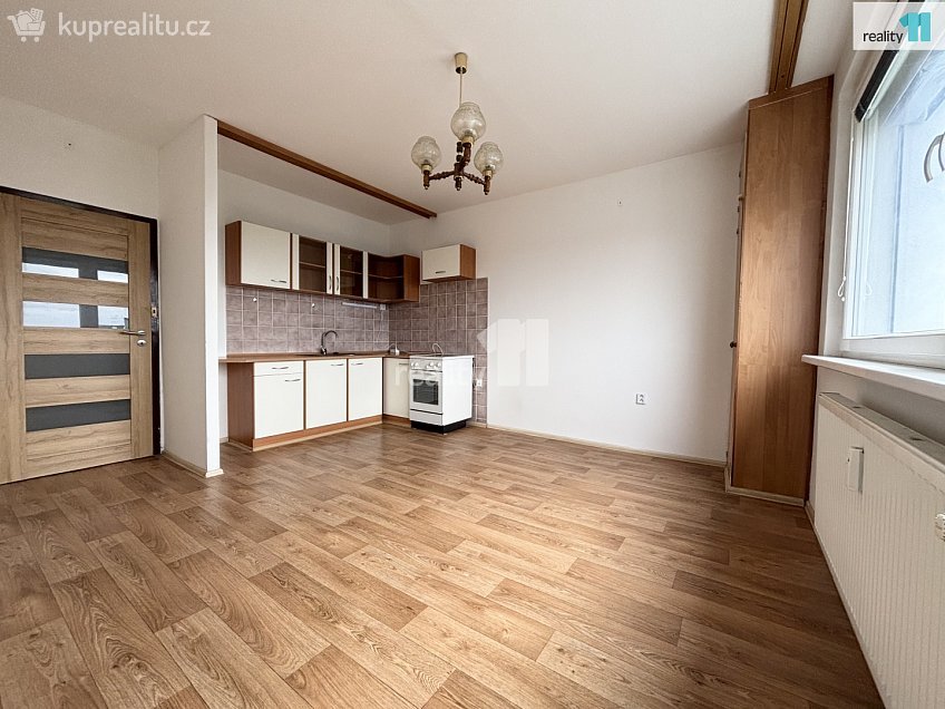 Prodej bytu 2+kk 39 m^2 Hradecká, Česká Lípa 