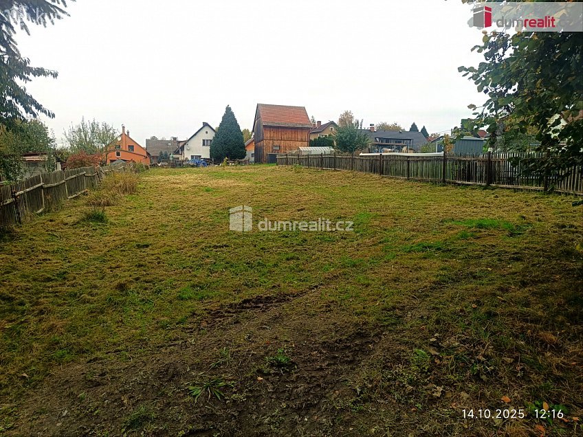 Prodej  stavebního pozemku 917 m^2 Veselé, Veselé 