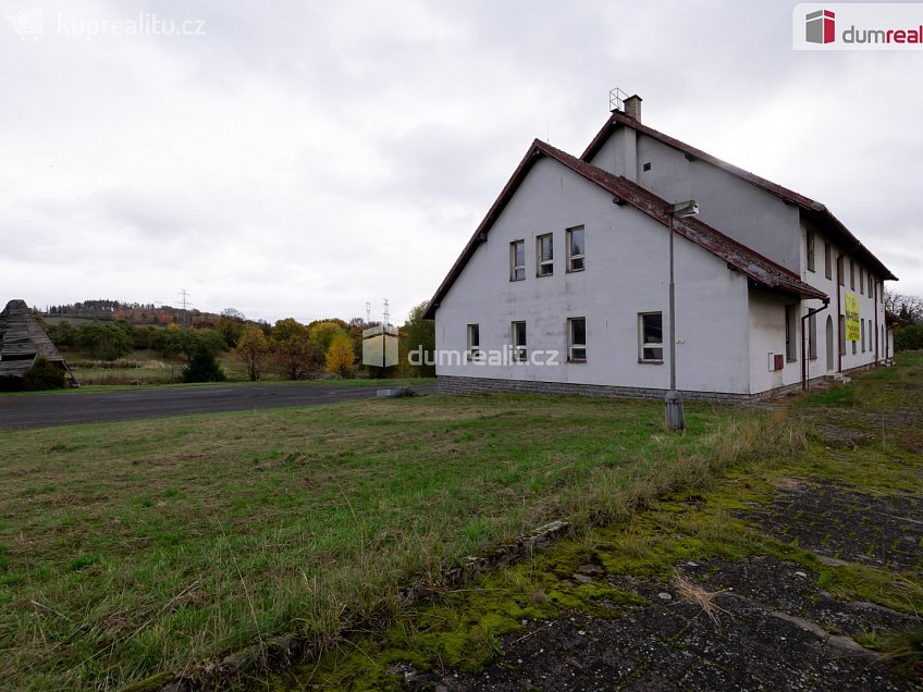 Prodej  rybníku 4174 m^2 Valeč, Valeč 