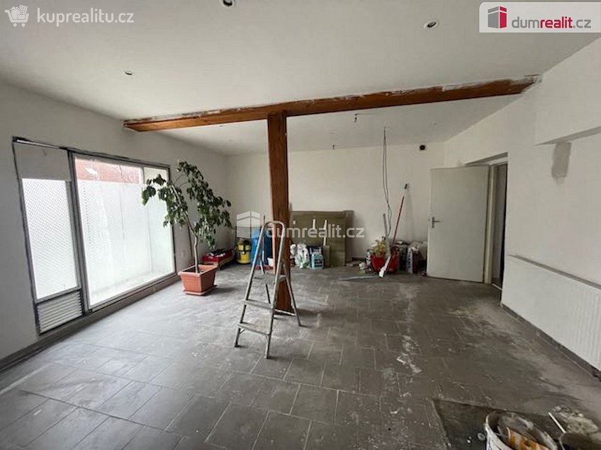 Prodej  rodinného domu 410 m^2 Masarykovo náměstí, Starý Plzenec 