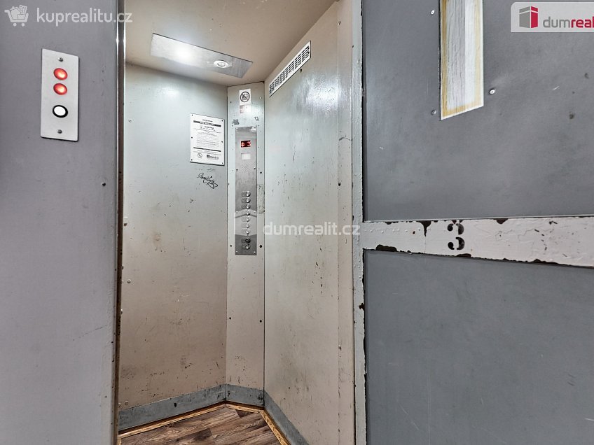 Prodej bytu 1+kk 19 m^2 Dukelských hrdinů, Chodov 