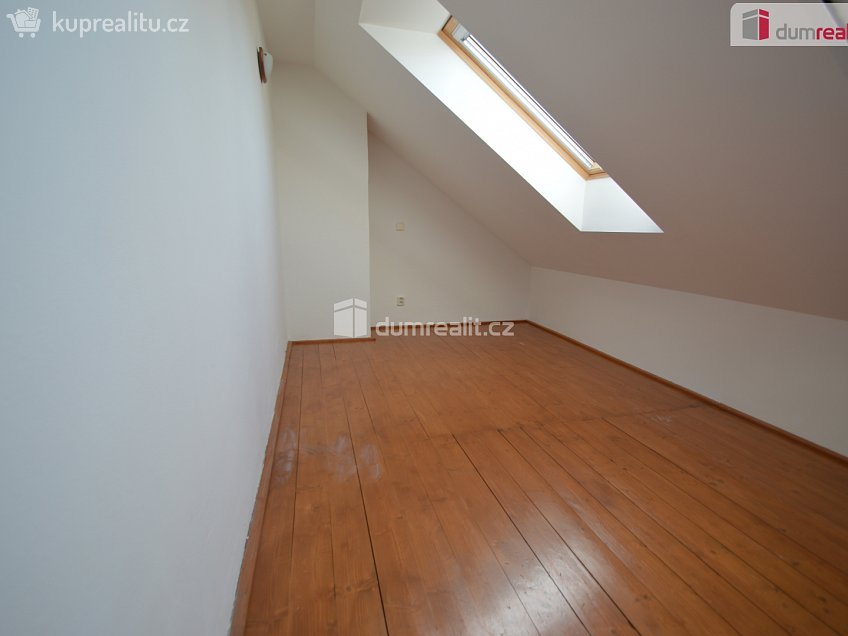Pronájem bytu 1+kk 43 m^2 K Hrnčířům, Praha-Šeberov 