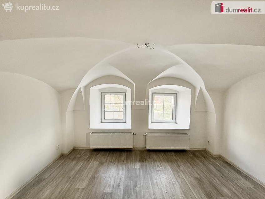 Pronájem bytu 3+kk 84 m^2 Vchynice, Vchynice 