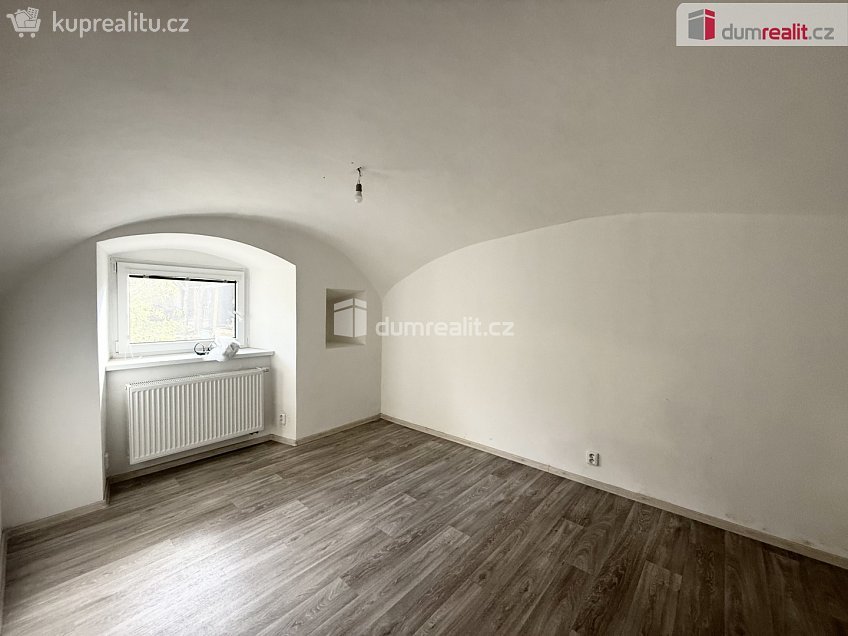 Pronájem bytu 3+kk 84 m^2 Vchynice, Vchynice 