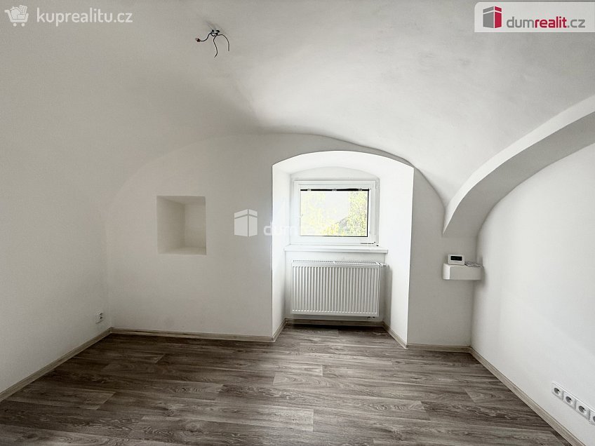 Pronájem bytu 3+kk 84 m^2 Vchynice, Vchynice 