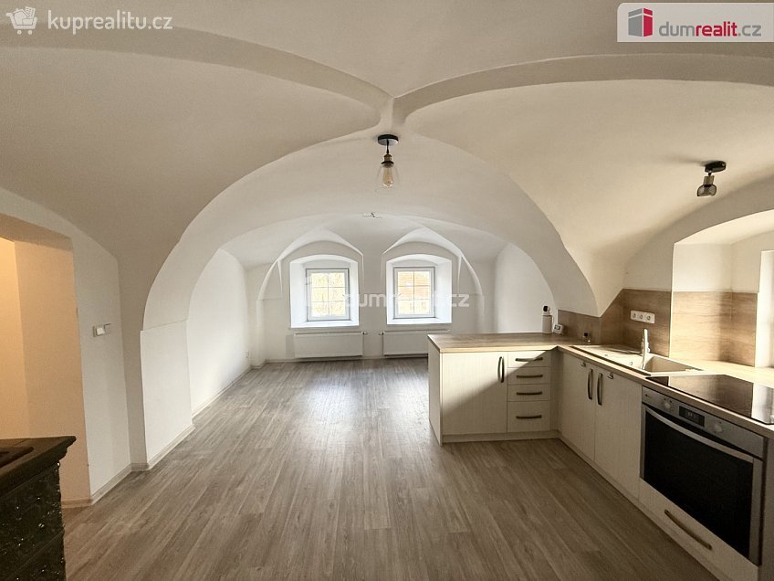 Pronájem bytu 3+kk 84 m^2 Vchynice, Vchynice 