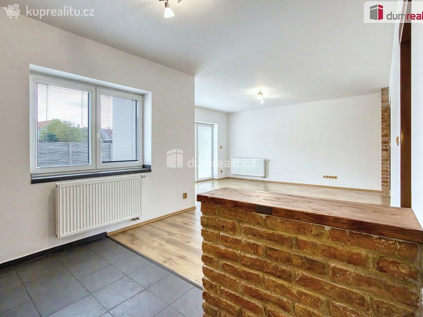 Pronájem bytu 2+kk 56 m^2 Růžová, Neratovice 