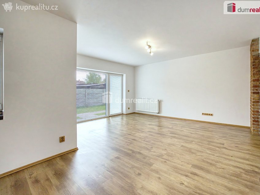 Pronájem bytu 2+kk 56 m^2 Růžová, Neratovice 