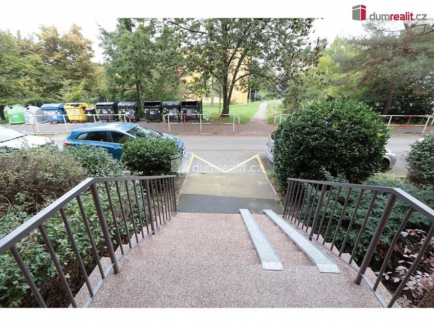 Prodej bytu 2+kk 41 m^2 Mečíková, Praha 10 