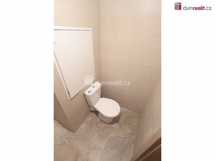 Prodej bytu 2+kk 41 m^2 Mečíková, Praha 10 