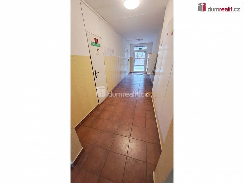 Prodej bytu 2+kk 41 m^2 Mečíková, Praha 10 