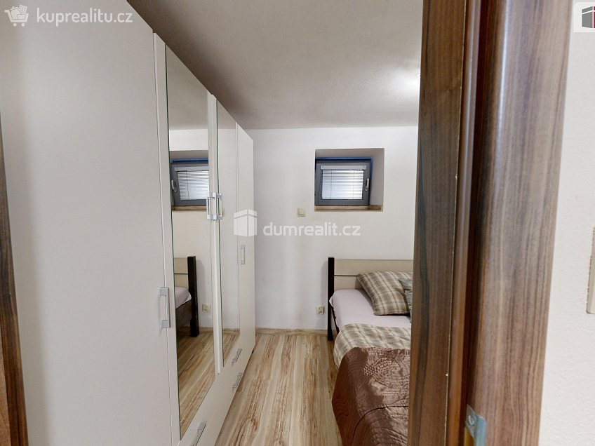 Pronájem bytu 2+kk 26 m^2 Hřbitovní, Vítkov 