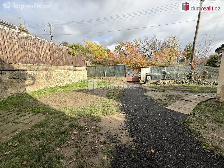 Pronájem  rodinného domu 108 m^2 Jenčice, Jenčice 