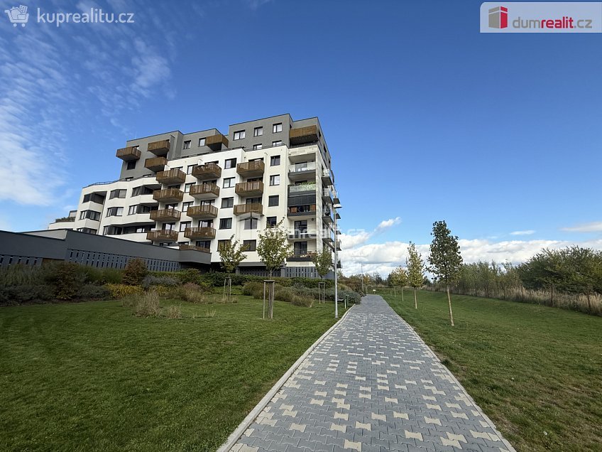 Pronájem bytu 3+kk 86 m^2 Honzíkova, Praha-Dolní Měcholupy 