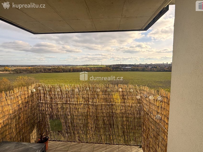 Pronájem bytu 3+kk 86 m^2 Honzíkova, Praha-Dolní Měcholupy 