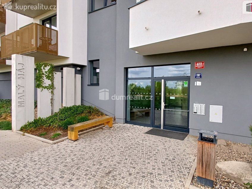 Pronájem bytu 3+kk 86 m^2 Honzíkova, Praha-Dolní Měcholupy 