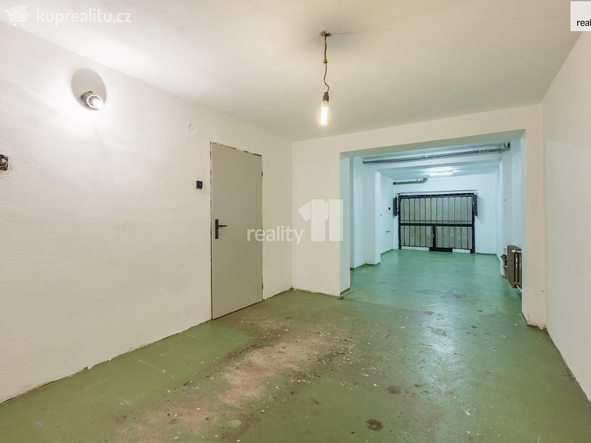 Prodej  rodinného domu 226 m^2 Otická, Praha 11 