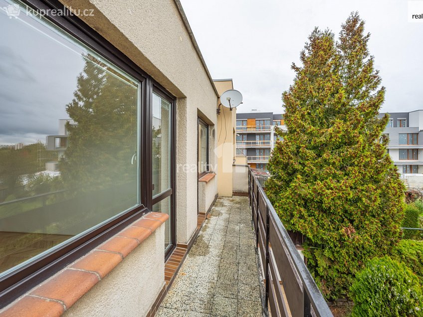 Prodej  rodinného domu 226 m^2 Otická, Praha 11 