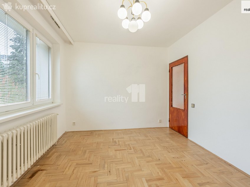 Prodej  rodinného domu 226 m^2 Otická, Praha 11 