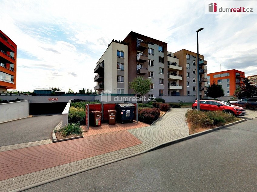 Prodej bytu 1+kk 37 m^2 Kadečkové, Praha 18 