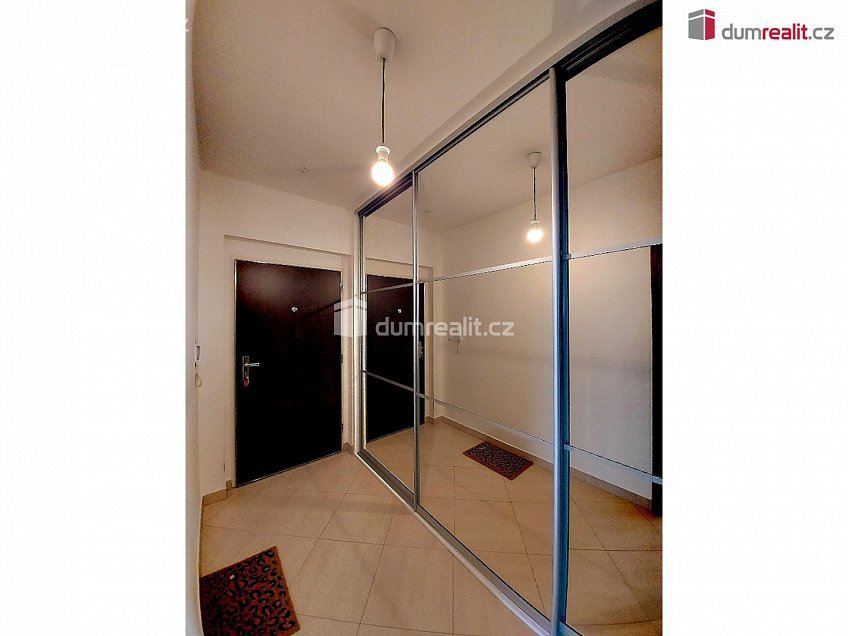 Prodej bytu 1+kk 37 m^2 Kadečkové, Praha 18 