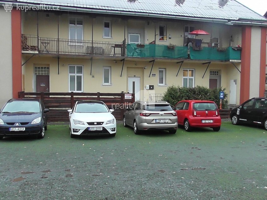 Pronájem  obchodních prostor 100 m^2 Bendlova, Ostrava 