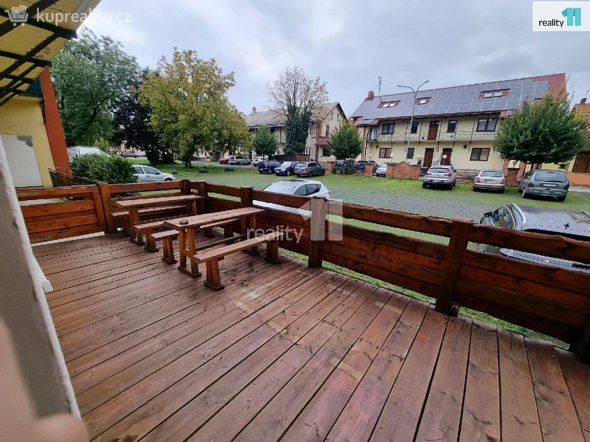 Pronájem  obchodních prostor 100 m^2 Bendlova, Ostrava 