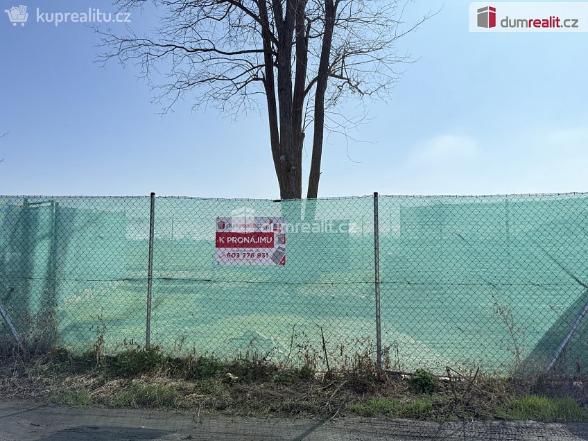 Pronájem  zahrady 135 m^2 V Cihelnách, Veltrusy 