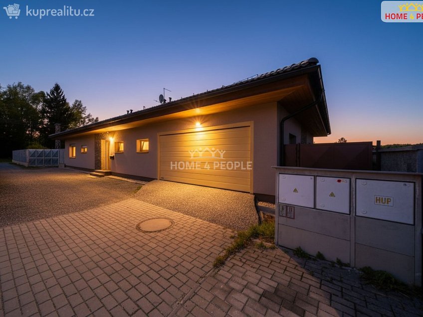 Prodej  rodinného domu 230 m^2 Slunečná, Srubec 