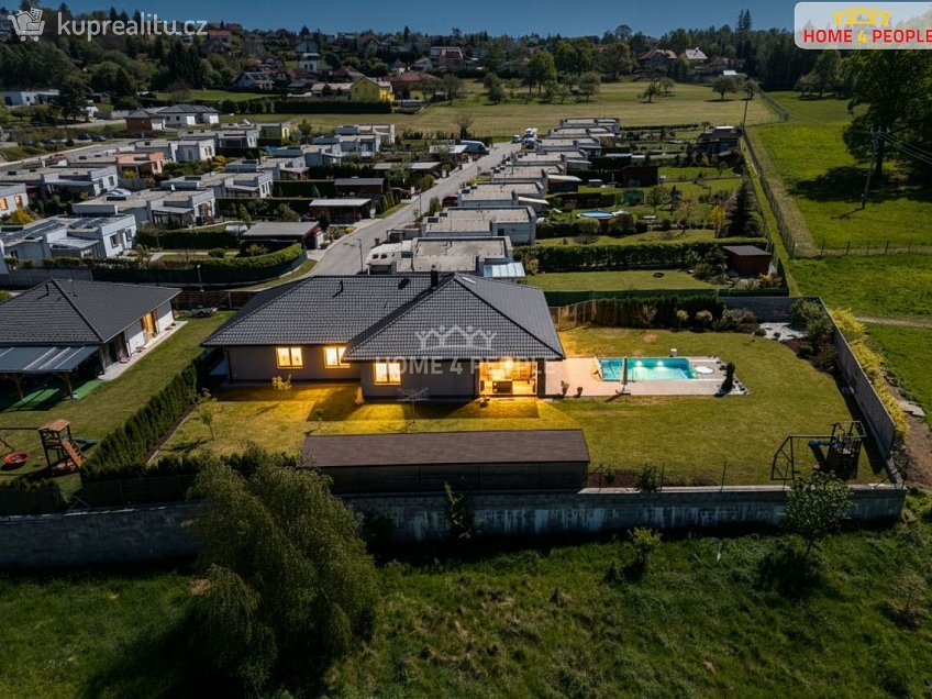 Prodej  rodinného domu 230 m^2 Slunečná, Srubec 