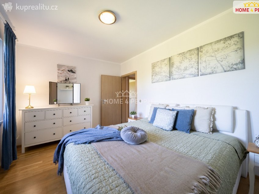 Prodej  rodinného domu 230 m^2 Slunečná, Srubec 