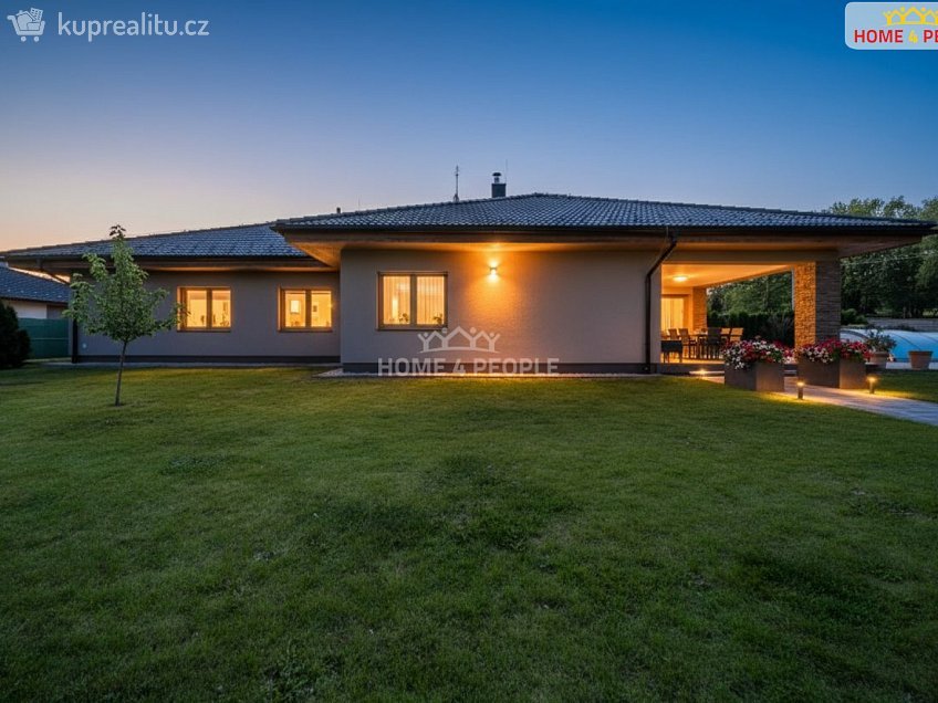 Prodej  rodinného domu 230 m^2 Slunečná, Srubec 