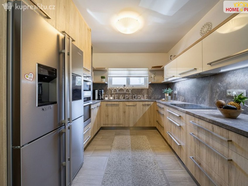 Prodej  rodinného domu 230 m^2 Slunečná, Srubec 