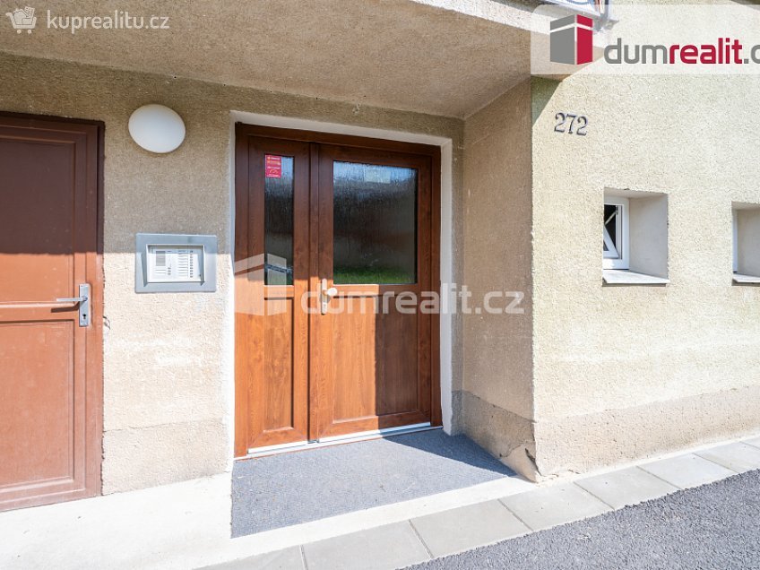 Pronájem bytu 2+1 52 m^2 Netolická, Lhenice 