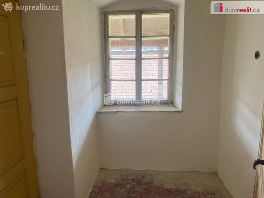 Prodej  zemědělských prostor 140 m^2 V Domkách, Velešín 