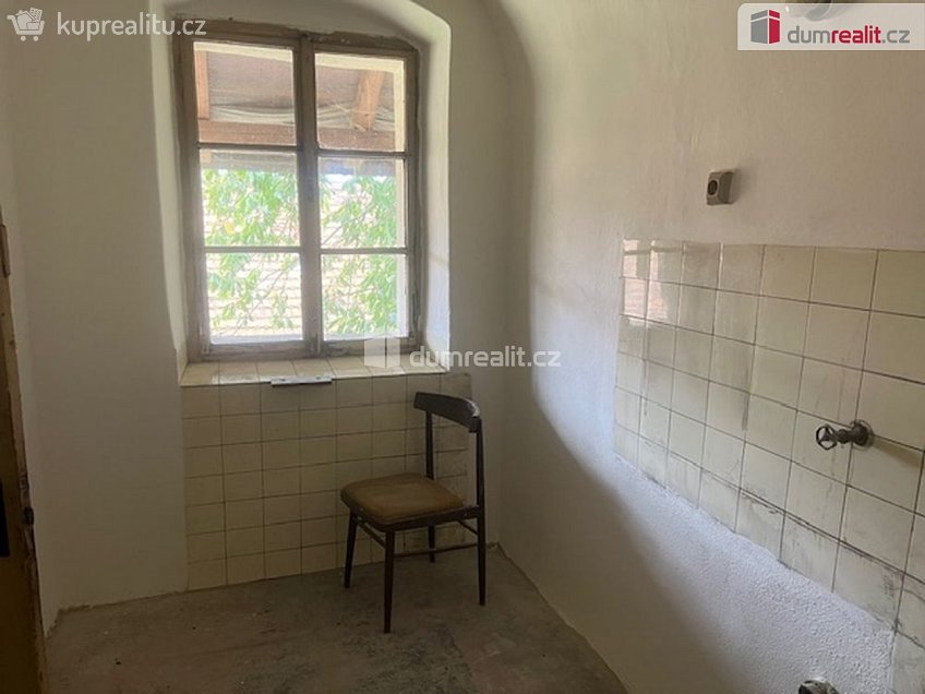 Prodej  zemědělských prostor 140 m^2 V Domkách, Velešín 