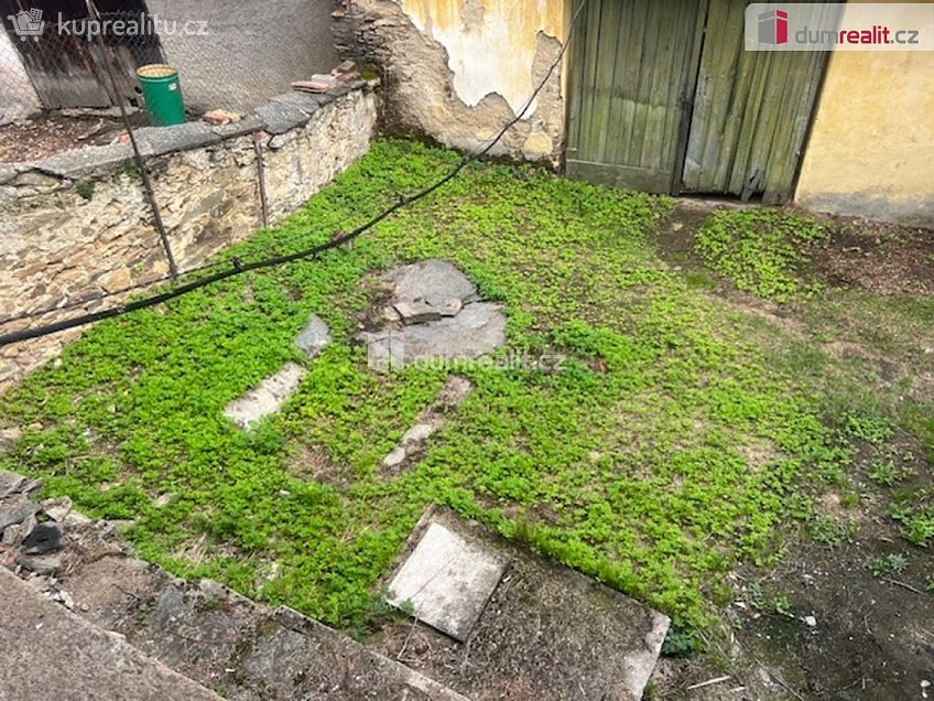 Prodej  zemědělských prostor 140 m^2 V Domkách, Velešín 