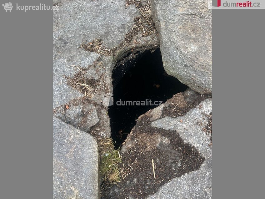 Prodej  zemědělských prostor 140 m^2 V Domkách, Velešín 