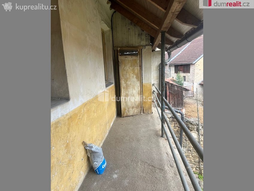 Prodej  zemědělských prostor 140 m^2 V Domkách, Velešín 