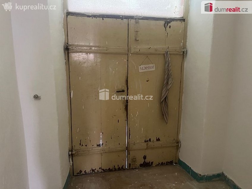 Prodej  zemědělských prostor 140 m^2 V Domkách, Velešín 