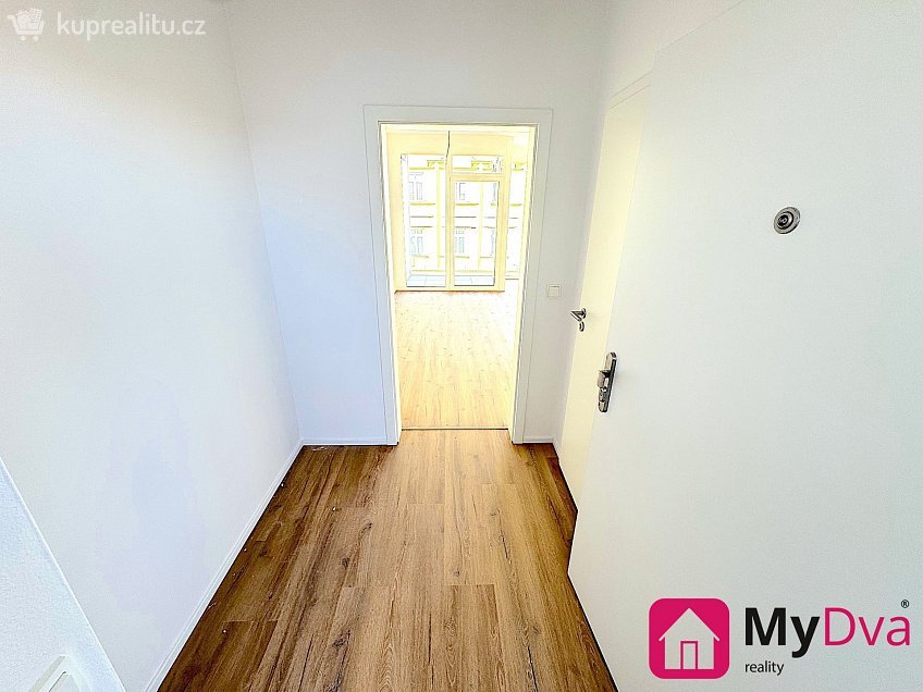 Pronájem bytu 3+kk 64 m^2 Poštovní, Znojmo 