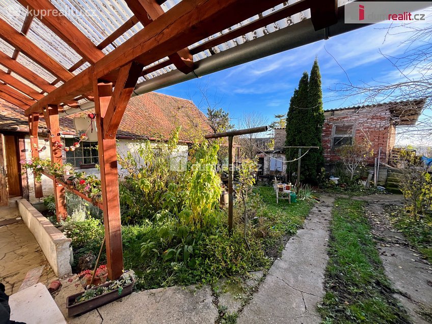 Prodej  rodinného domu 180 m^2 Vážany, Vážany 