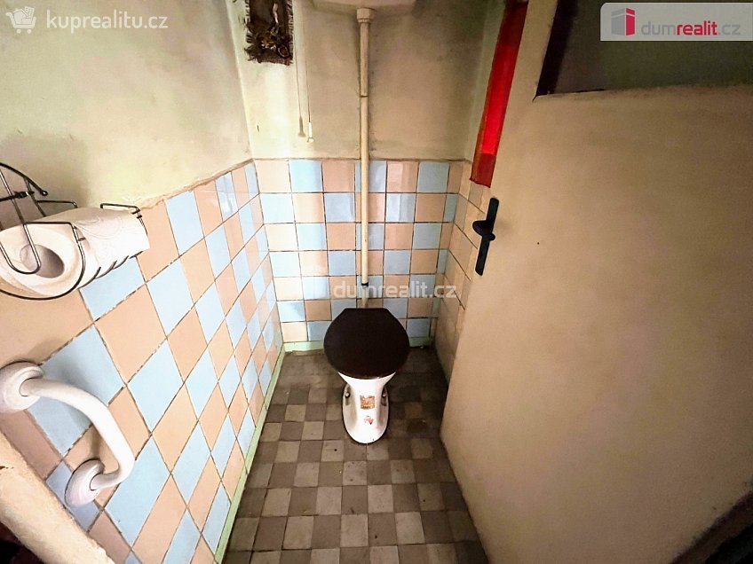 Prodej  rodinného domu 180 m^2 Vážany, Vážany 